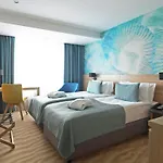 Premier Hotel