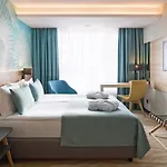 Premier Hotel